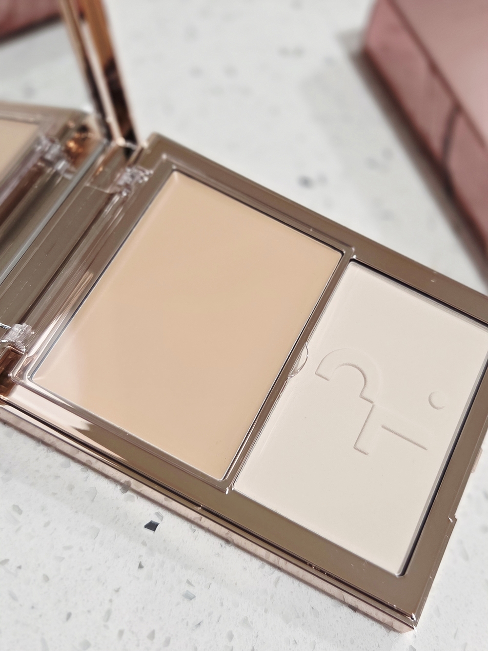 PATRICK TA For Face Foundation Compact~FAIR 2 - Picture 3 of 4